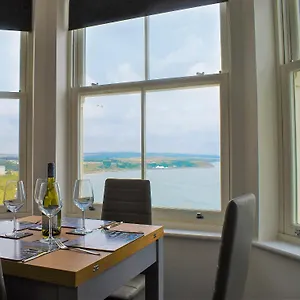  Holiday home Sea View Sanctuary