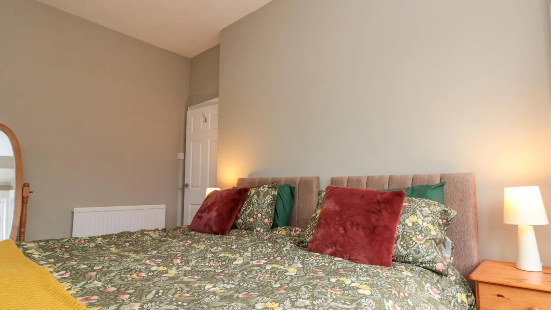 Holiday home 40 Ashville Avenue Scarborough